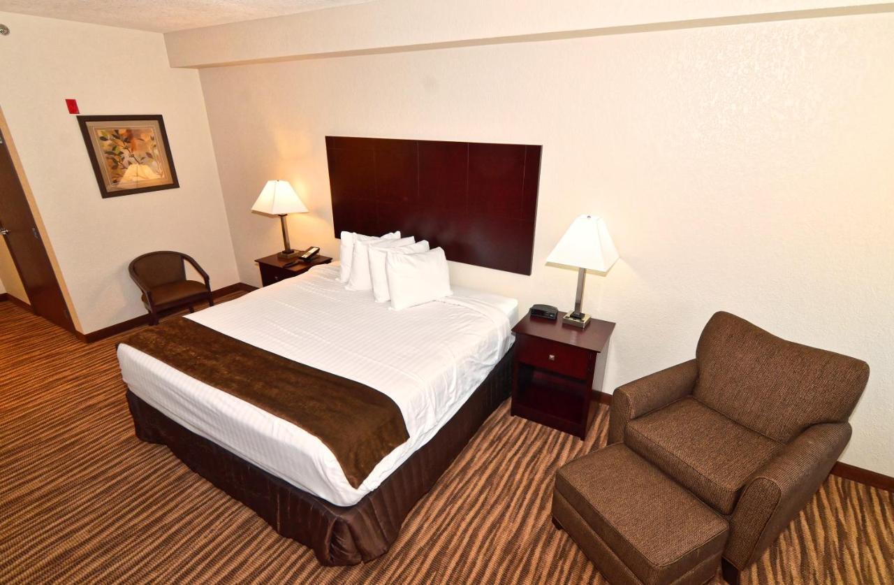 Cobblestone Inn&Suites - Clarion Extérieur photo