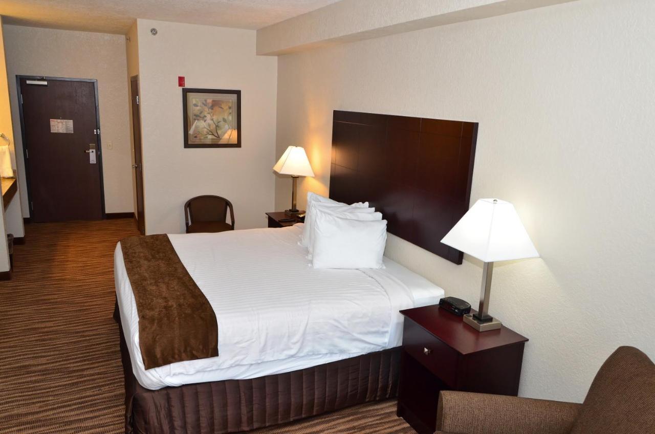 Cobblestone Inn&Suites - Clarion Extérieur photo