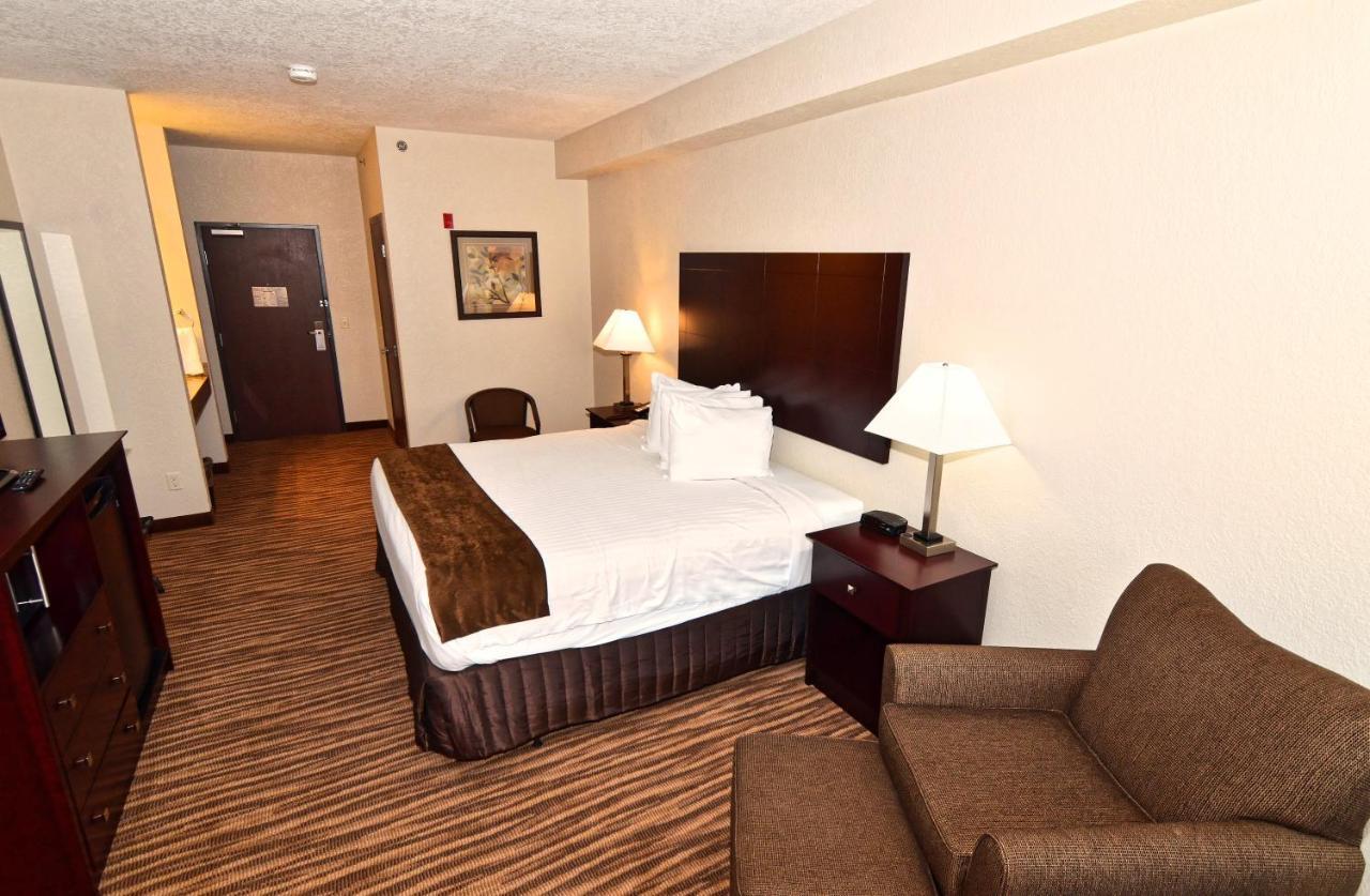 Cobblestone Inn&Suites - Clarion Extérieur photo