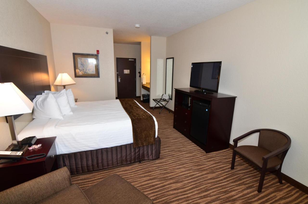 Cobblestone Inn&Suites - Clarion Extérieur photo