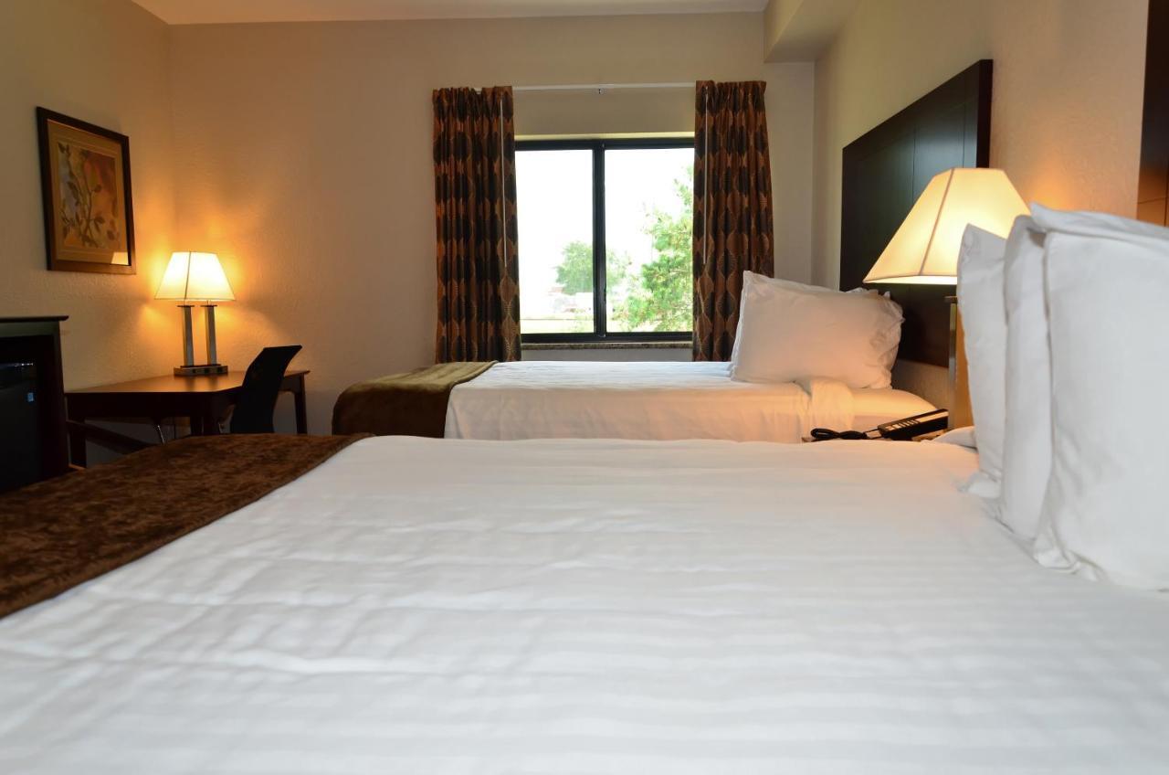 Cobblestone Inn&Suites - Clarion Extérieur photo