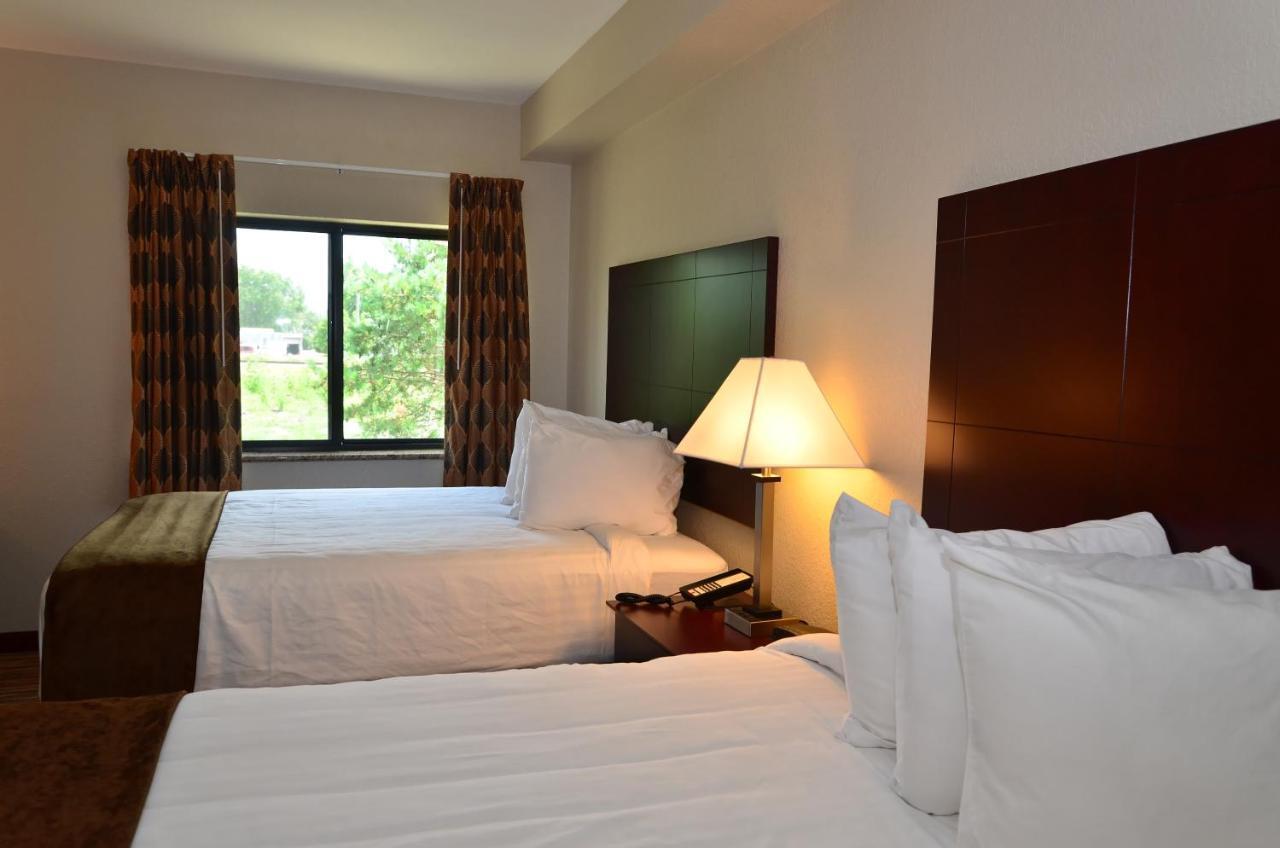 Cobblestone Inn&Suites - Clarion Extérieur photo