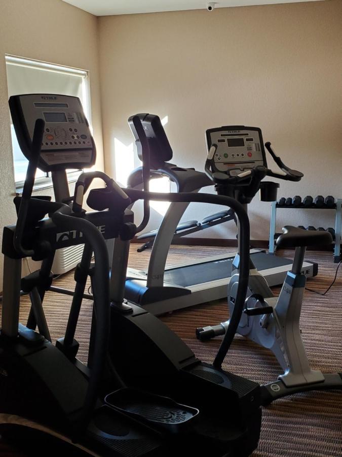 Cobblestone Inn&Suites - Clarion Extérieur photo