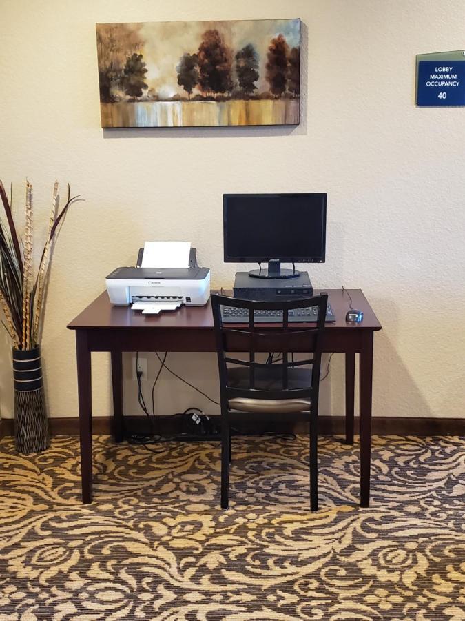 Cobblestone Inn&Suites - Clarion Extérieur photo